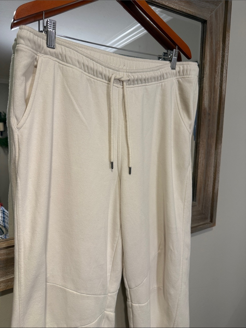 Universal Thread Cream Drawstring Joggers - Picture 3 of 6